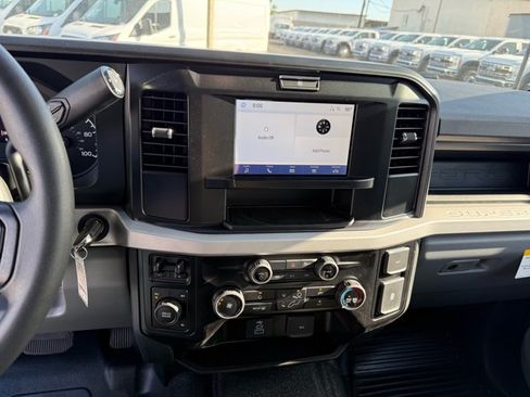 New 2026 Ford F550 4x4 Crew Cab image 9