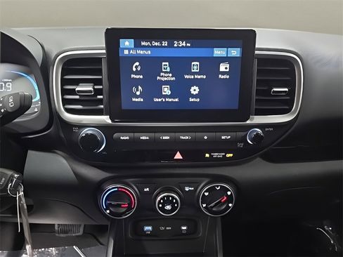 New 2026 Hyundai Venue SE image 26