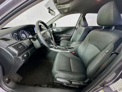 Used 2015 Honda Accord LX image 13