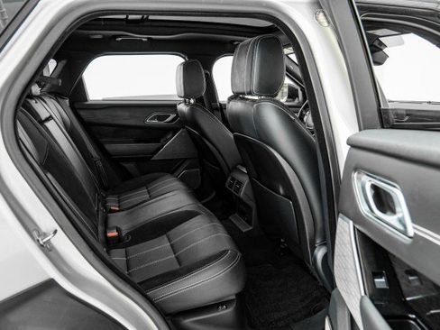 Used 2019 Land Rover Range Rover Velar R-Dynamic SE image 14