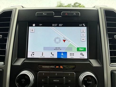 Used 2019 Ford F150 Lariat w/ Equipment Group 502A Luxury AWD/4WD image 20