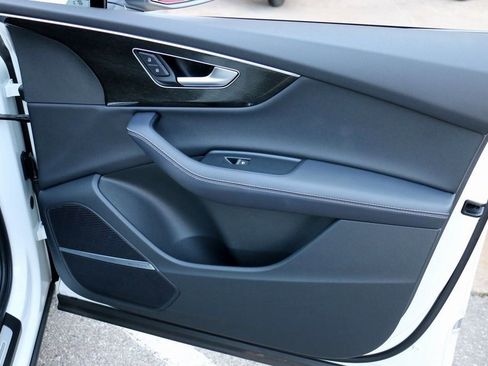 Used 2025 Audi Q7 3.0T Premium Plus image 37