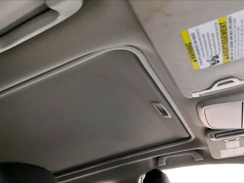 Used 2019 Subaru Forester Premium w/ All-Weather Package image 14