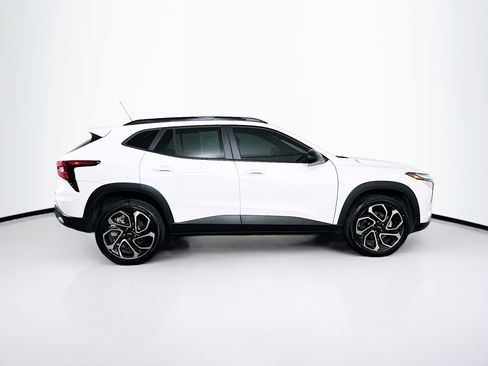 Used 2024 Chevrolet Trax RS w/ Driver Confidence Package FWD image 10