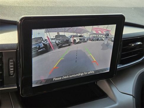 Used 2023 Ford Explorer XLT w/ Equipment Group 202A image 28