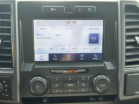 Used 2020 Ford F150 XLT w/ Equipment Group 302A Luxury AWD/4WD image 23