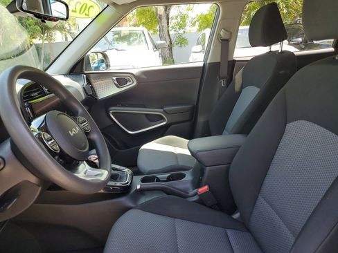 Certified 2023 Kia Soul S FWD image 18