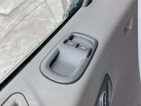 New 2025 Ford Transit 250 148 Medium Roof image 18