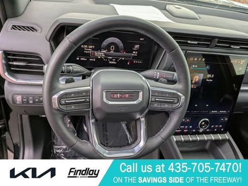 Used 2025 GMC Terrain Elevation w/ Elevation Premium Package AWD/4WD image 19