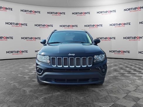 Used 2017 Jeep Compass Latitude AWD/4WD image 8