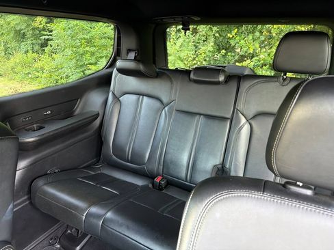 Certified 2022 Jeep Wagoneer Series III RWD image 15