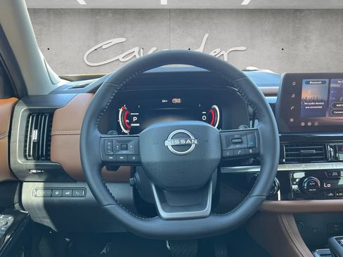 New 2026 Nissan Pathfinder Platinum FWD image 22