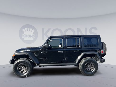 Used 2023 Jeep Wrangler Willys image 2