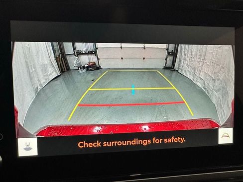 Used 2025 Toyota Camry SE image 37