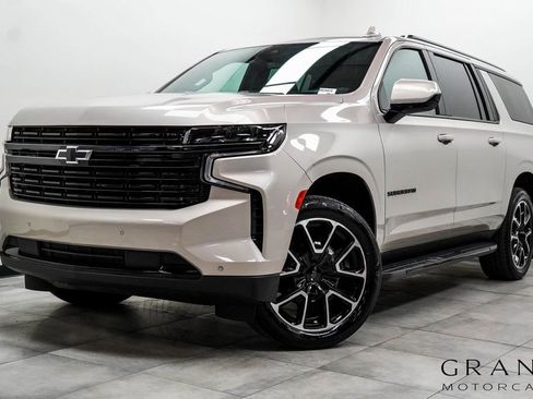Used 2024 Chevrolet Suburban RST image 1