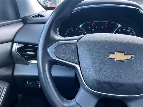 Used 2021 Chevrolet Traverse LT FWD image 18
