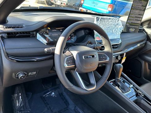 New 2026 Jeep Compass Latitude w/ Sun and Sound Group AWD/4WD image 18