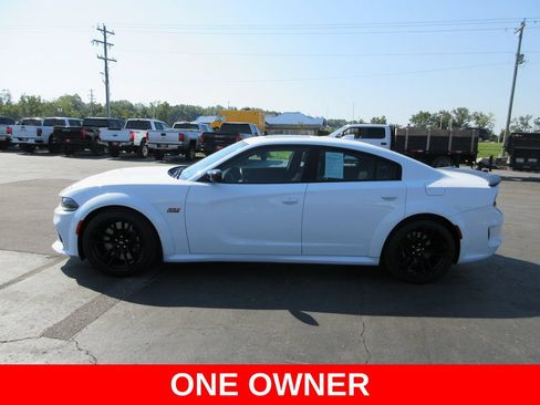 Used 2023 Dodge Charger Scat Pack RWD image 9