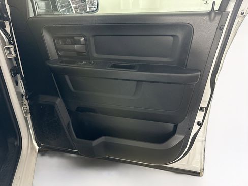 Used 2018 RAM 1500 Express image 29
