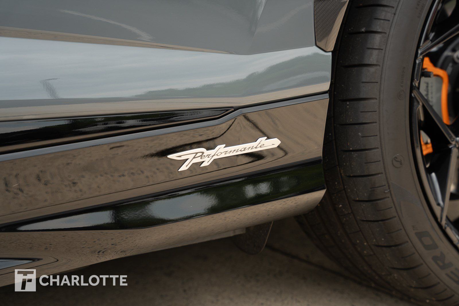 Used 2023 Lamborghini Urus Performante AWD/4WD image 11