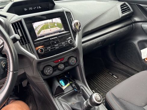 Used 2018 Subaru Crosstrek 2.0i Premium AWD/4WD image 2