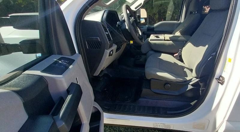 Used 2018 Ford F250 XL w/ Power Equipment Group RWD image 9