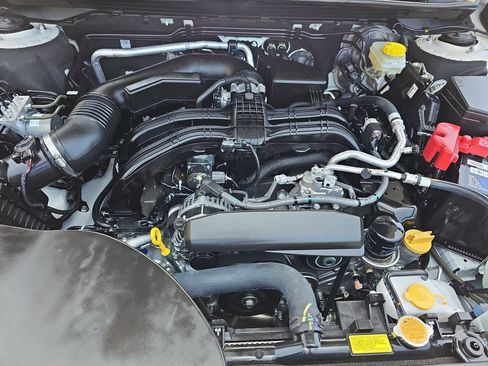Certified 2025 Subaru Outback Premium AWD/4WD image 32