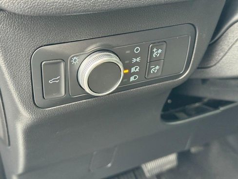 Used 2021 Ford Escape SE w/ Convenience Package image 16