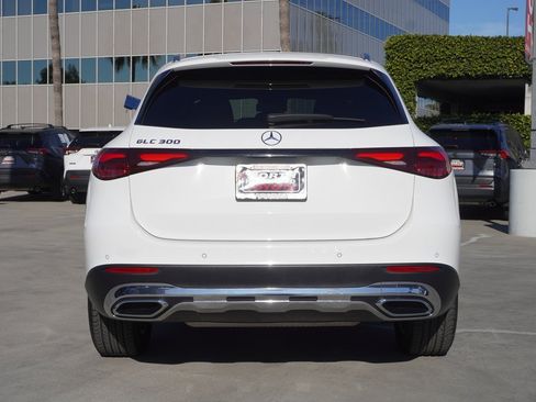 Used 2024 Mercedes-Benz GLC 300 image 6