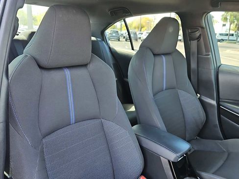 Used 2021 Toyota Corolla SE image 25
