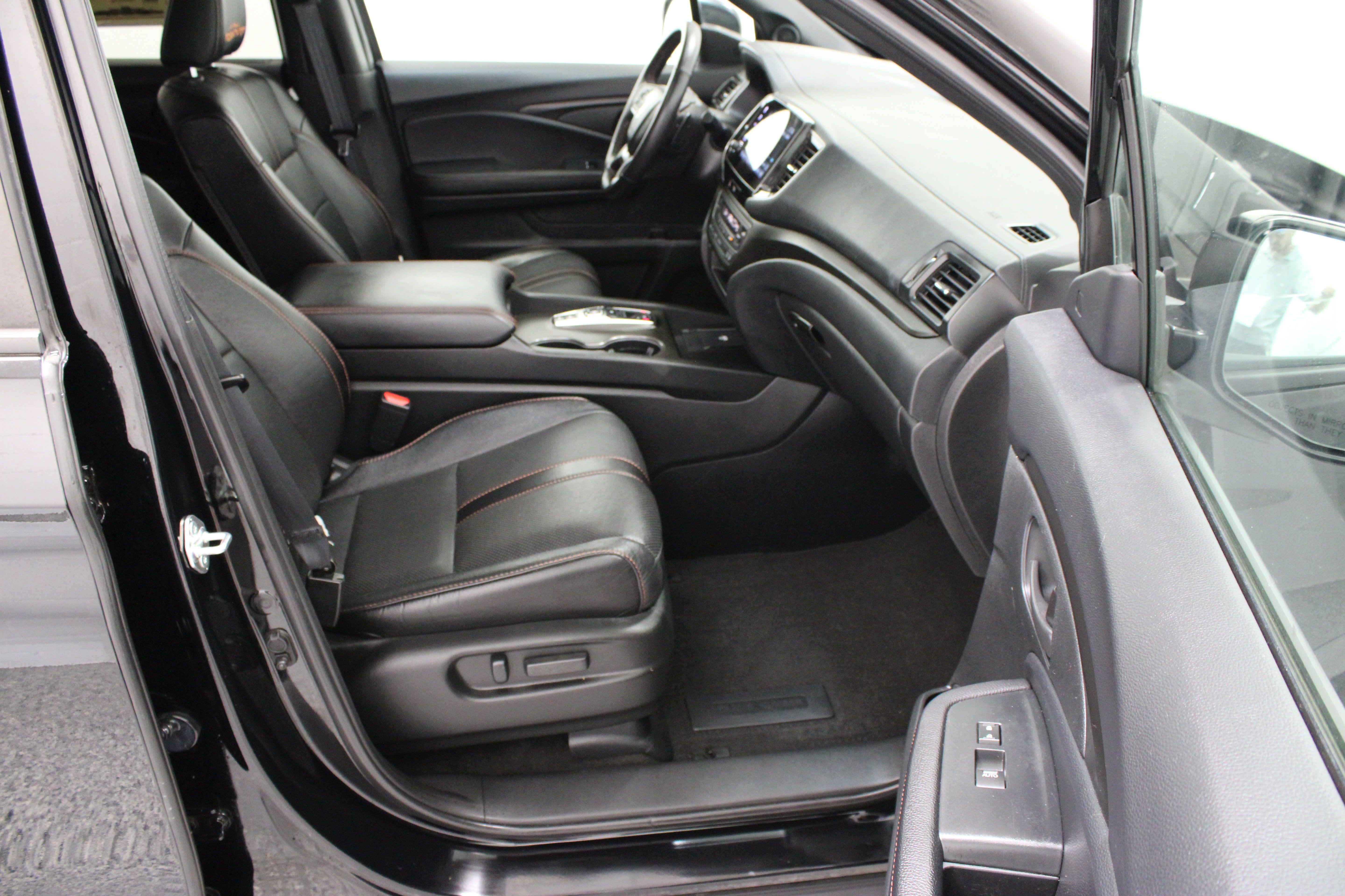 Used 2024 Honda Passport TrailSport image 38