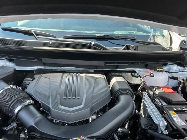New 2027 Chevrolet Traverse RS FWD image 36