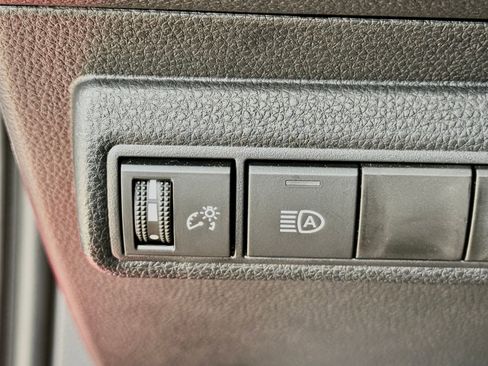 Used 2025 Toyota Corolla LE w/ LE Premium Package FWD image 28