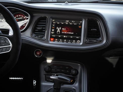 Used 2023 Dodge Challenger SRT Hellcat w/ Driver Convenience Group image 34