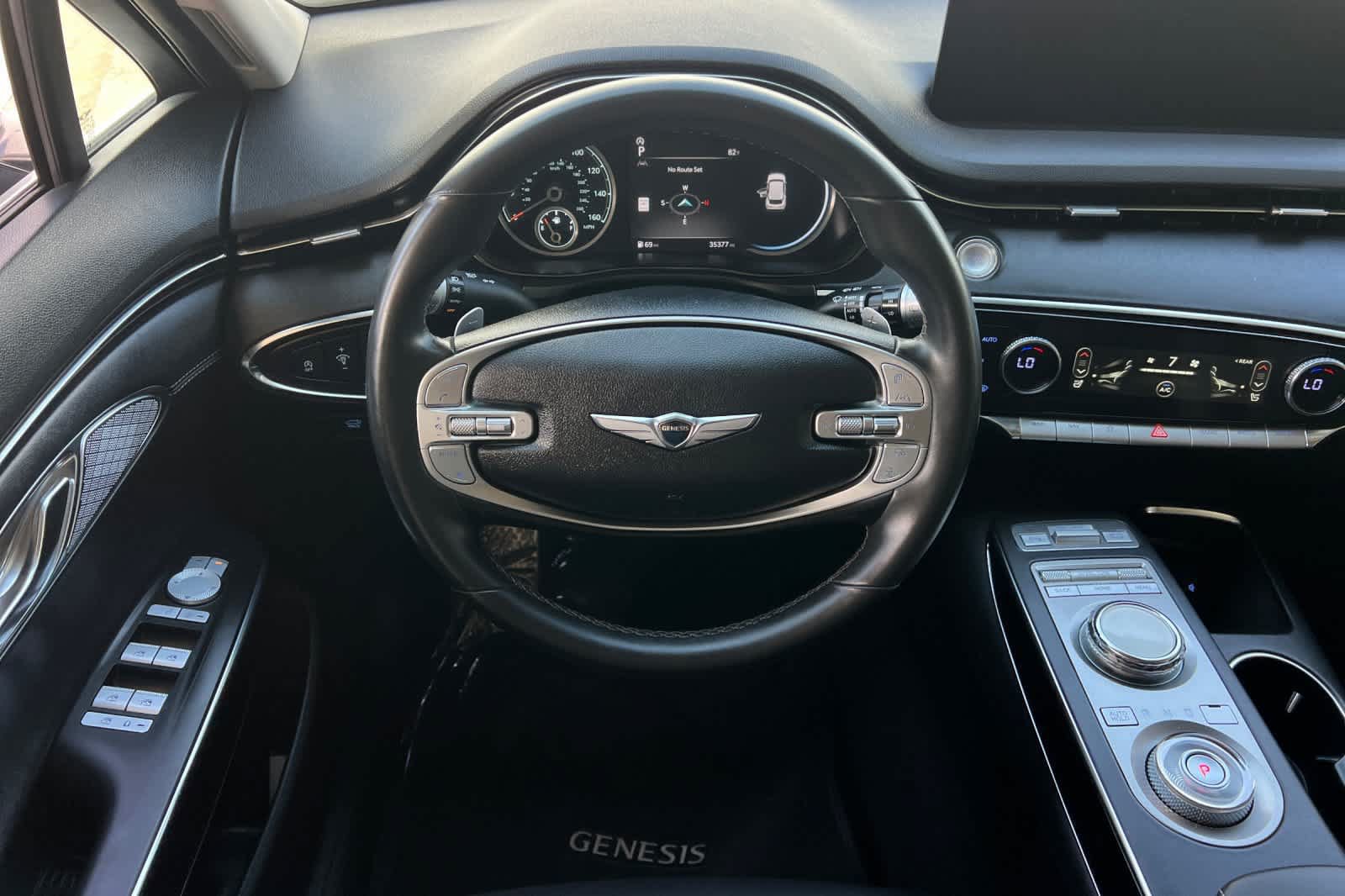 Used 2025 Genesis GV70 2.5T AWD/4WD image 14