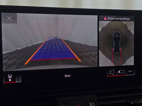 Certified 2025 Audi Q5 2.0T Premium Plus image 41