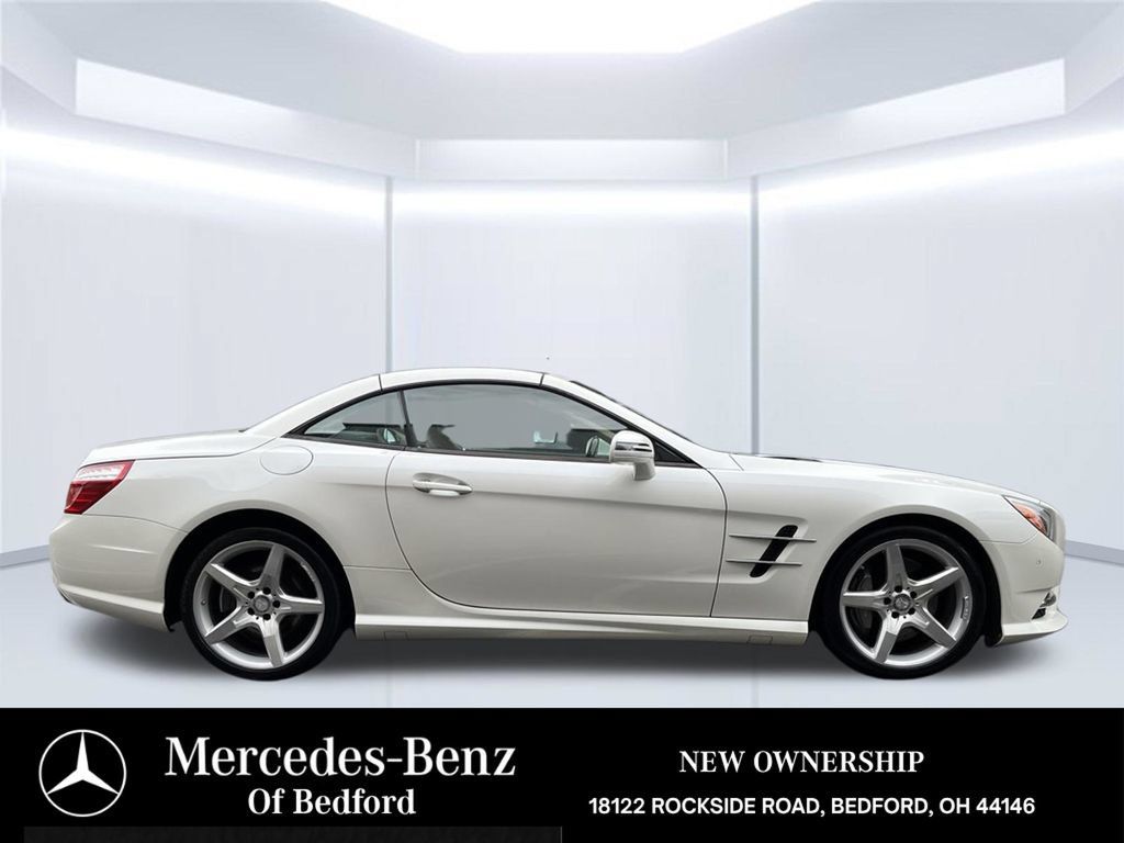 Used 2013 Mercedes-Benz SL 550 image 6
