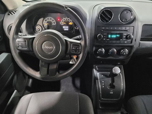 Used 2016 Jeep Patriot Sport AWD/4WD image 22