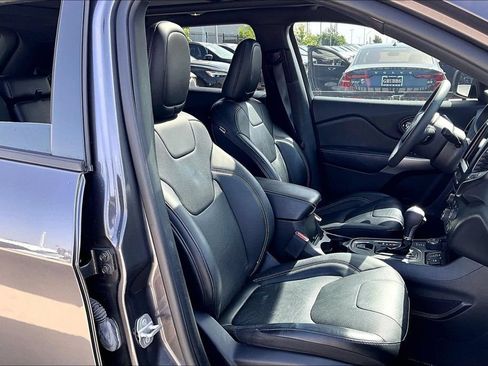 Used 2021 Jeep Cherokee Latitude Lux 80th Anniv w/ Quick Order Package 26U 80TH AWD/4WD image 9