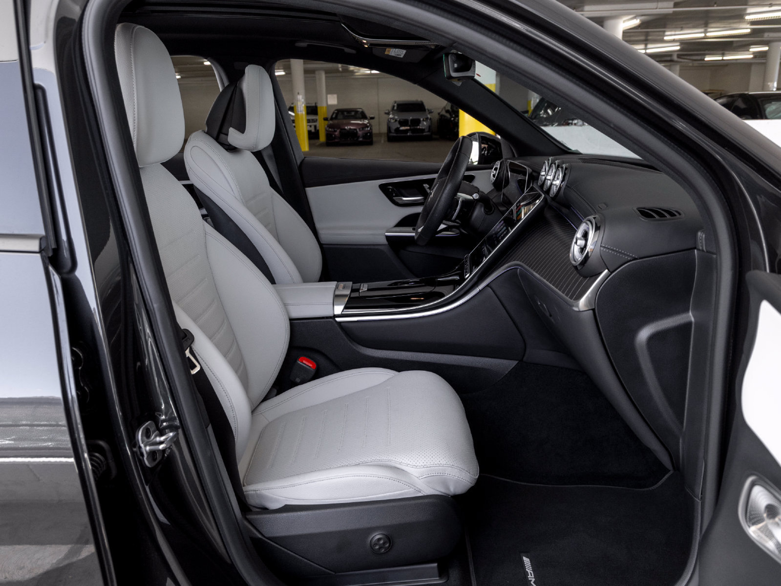 Certified 2026 Mercedes-Benz GLC 300 image 29