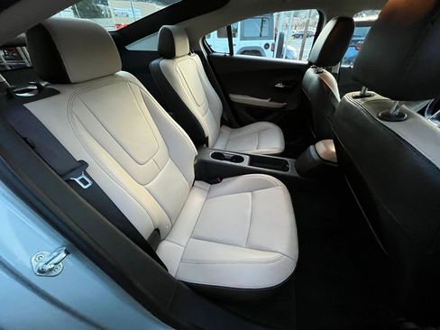 Used 2011 Chevrolet Volt Premium w/ Premium Trim Package image 14