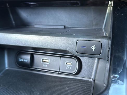 Used 2023 Kia Soul EX image 29