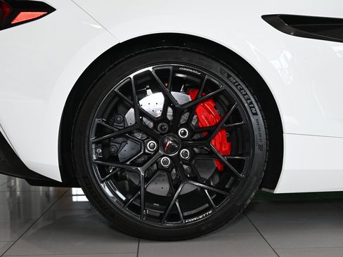 New 2026 Chevrolet Corvette ZR1 w/ ZR1 Carbon Fiber Aero Package image 12