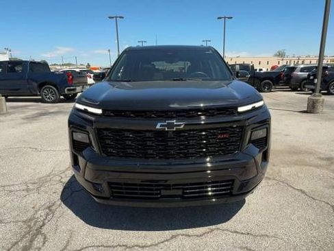 Used 2024 Chevrolet Traverse RS w/ LPO, Floor Liner Package FWD image 3