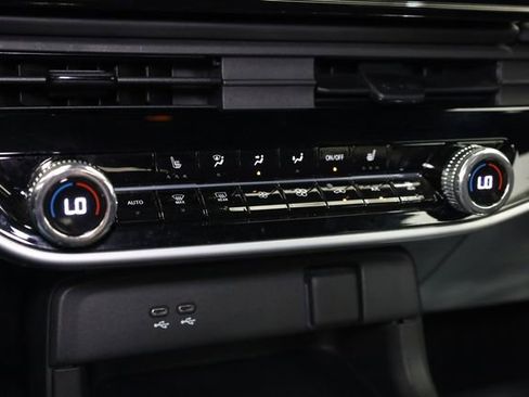 Used 2024 Honda Prologue EX image 22