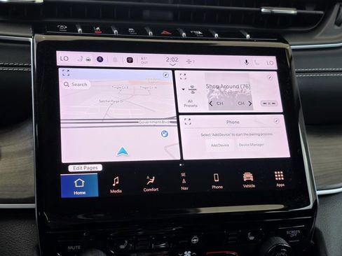 Used 2023 Jeep Grand Cherokee L Limited w/ Black Appearance Package image 24