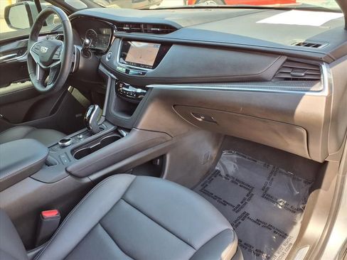Certified 2023 Cadillac XT5 Sportv AWD/4WD image 8