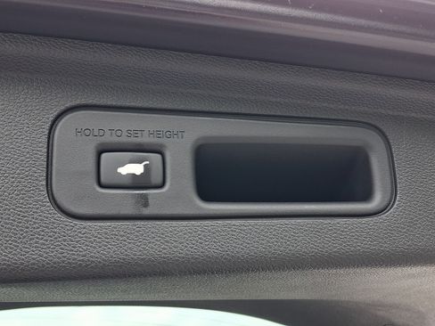 Used 2025 Honda Odyssey Touring image 32