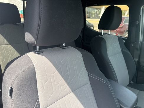 Used 2023 Toyota Tacoma TRD Off-Road w/ Advanced Technology Package image 18