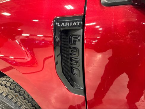 Used 2022 Ford F350 Lariat w/ Black Appearance Package image 16